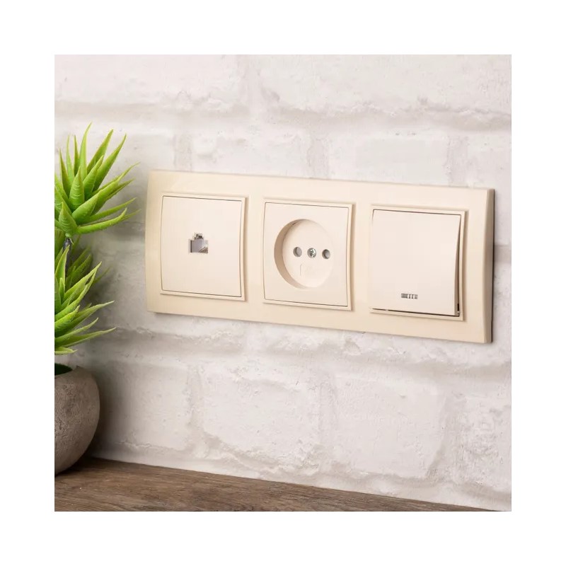 Рамка 3-х постовая Минск ERM-G-303-20, горизонтальная, бежевая