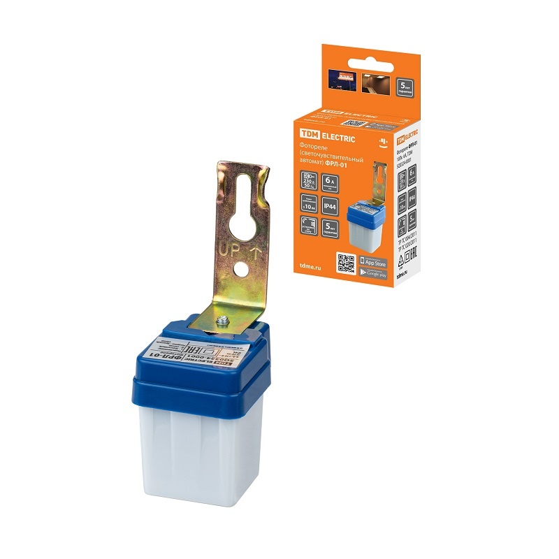 Фотореле со встроенным фотодатчиком, настенный, порог 10Лк, 6А