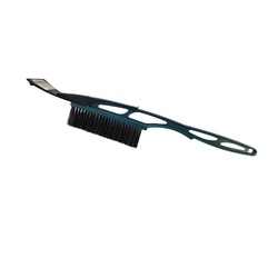 Щетка зимняя со скребком